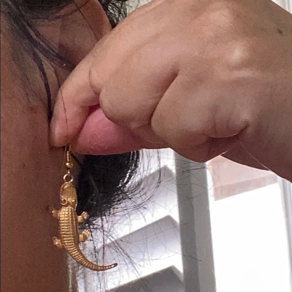 🖤VTG💕AK crocodile 🐊 earrings - Picture 11 of 11